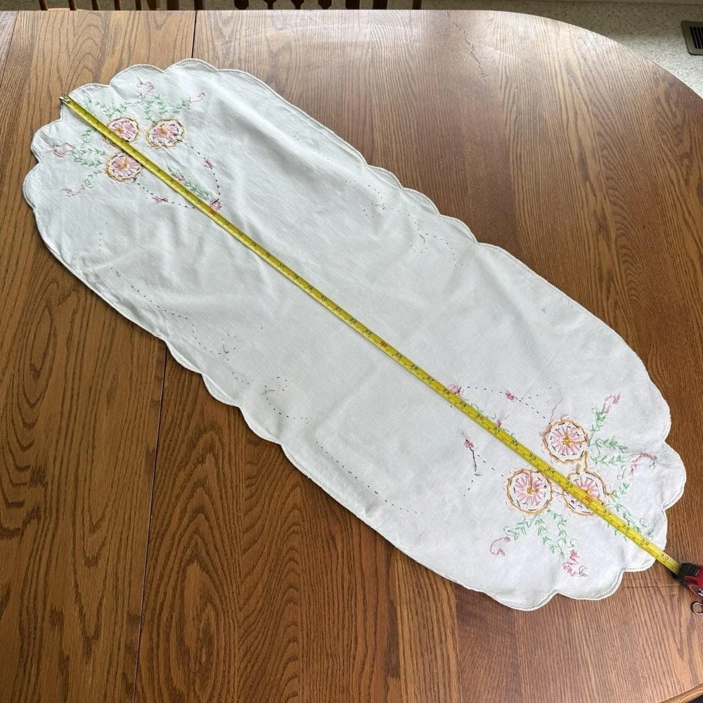 Vtg Embroidered Crochet Dresser Scarf Table Runner Flower Floral 40